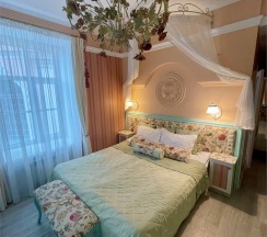 Романтик в Trezzini
