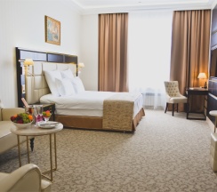 Полулюкс в 7 Avenue Hotel&SPA