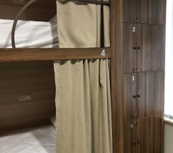 Кровать в общем номере (мужской номер) в Loft Host