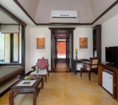 Двухместная вилла Tropical двуспальная кровать в The Village Resort