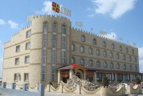 Городище: Отель Замок