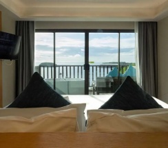 Двухместный полулюкс двуспальная кровать в Andaman Cannacia Resort & Spa