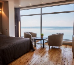 Sea view apartments - Deluxe (Панорамный вид на море, до 3 гостей), Станюковича 48/5 в Vvo apartments group