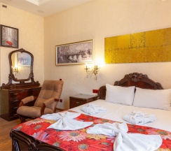 102 - Business Suit с натуральным камином, бесплатная стоянка в House on Potapova