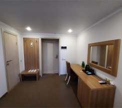 Люкс улучшенный 3х местный с видом на парк (3 корпус) в Небуг