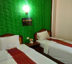 Трёхместный семейный номер Standard односпальная кровать в Thepparat Lodge Krabi