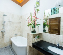 Семейная вилла с балконом и с красивым видом из окна в The samui beach resort