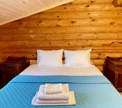 Двухместный номер с двуспальной кроватью в Избушка