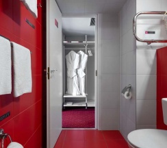 Стандарт Улучшенный двухместный с одной большой кроватью в Marins Park Hotel Новосибирск
