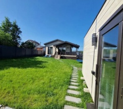 Коттедж с красивым видом из окна в Уют for You