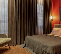 Двухместный номер Superior (двуспальная кровать) в Апартаменты Red room в NikolaevBuilding