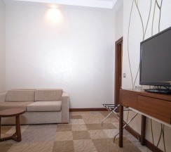 Executive Suite с двуспальной кроватью в Новотель Фит Красная Поляна