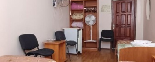 Трехместный номер 5 категории с раздельными кроватями, сан. узел с душем на этаже в Фатима