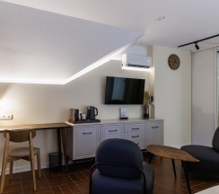 Премьер в Шувалоff