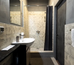 Двухместный номер с видом на бухту в Bay house
