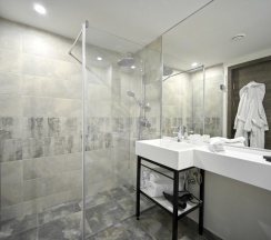 Люкс в Отель Stonehenge hotel & restaurant