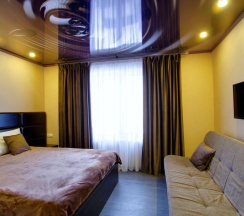 № 16 АГЕНТ 007,  № 17 ХИППИ, № 18  ШОКОЛАД.  Двухместный улучшенный номер с двуспальной кроватью в Smile