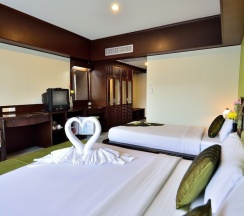 Трёхместный номер Deluxe с балконом в Samui First House Hotel