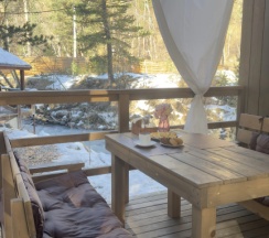 Шале с террасой №2 с красивым видом из окна в Mount House