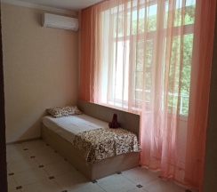 Трёхместный номер стандарт с балконом в Белые скалы