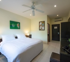 Трёхместный номер Standard в Lokal Phuket