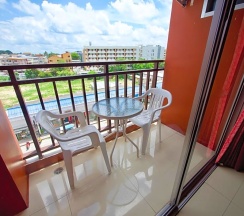 Двухместный номер Standard с балконом двуспальная кровать в 99 Residence Patong