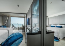 Четырёхместный номер Space Connex в Grande Centre Point Space Pattaya