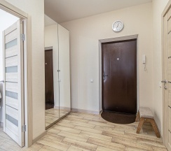 Апартаменты улучшенные Октябрьская 181/2 в Gallery Apartments (Гэлари Апартментс)