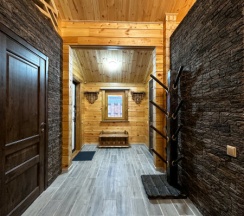 Гостевой коттедж в Grizzly house