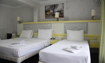 Четырёхместный номер Standard в Yalcin Hotel