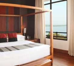 Двухместный люкс Luxury двуспальная кровать в Heritance Kandalama