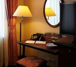 Стандарт с одной большой кроватью в Marco Polo Moscow