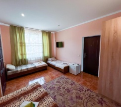 Четырёхместный номер Standard в Шале у моря