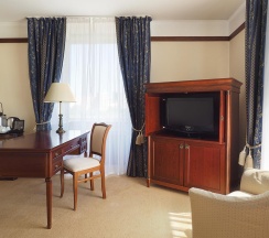 Номер полулюкс в Radisson Slavyanskaya Hotel Moscow