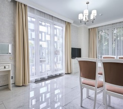 Люкс с гостиной и спальней в IL Punto