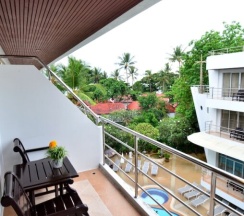 Трёхместный номер Deluxe с балконом в Samui First House Hotel