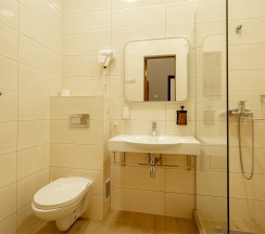 СЕМЕЙНЫЙ (3-Х КОМНАТНЫЙ НОМЕР) в Чайка