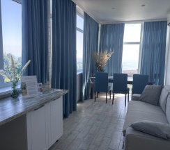 Двухкомнатный люкс с балконом в Вилла Чудачка