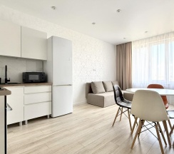 3-комнатные апартаменты студия №121 в Hugge Place