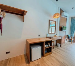 Двухместный номер Deluxe с видом на бассейн двуспальная кровать в Salakphet Resort