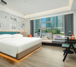 Двухместный номер Deluxe (двуспальная кровать) в Lan Wan International Hotel