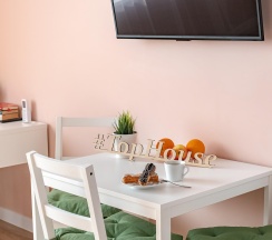 2-комнатные апартаменты улучшенные 13 этаж в TopHouse