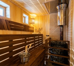 Дом из бруса с камином и баней из липы 4+2 в Snhaus