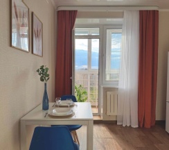 Апартаменты с панорамным видом на 13 этаже в Призма