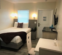 Двухместная студия в Caribbean Resort Suites