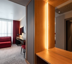 Улучшенный с креслом в Kravt Hotel Kazan Airport