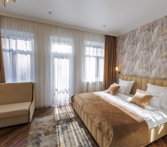 Джуниор с террасой в Grig`s Hotel