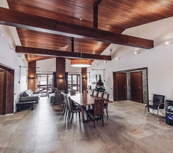 Вилла на 8 спальных мест в Country club