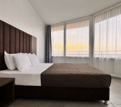 Эксклюзив 2-х комн 5-местн (с видом на море) в Антарес