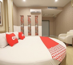 Двухместный номер Superior двуспальная кровать в OYO 1002 Pinklao Resort